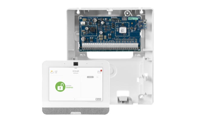 IQ Panel 4 with IQ Hardwire PG